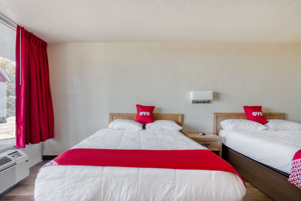 Room, 2 Double Beds photo 2