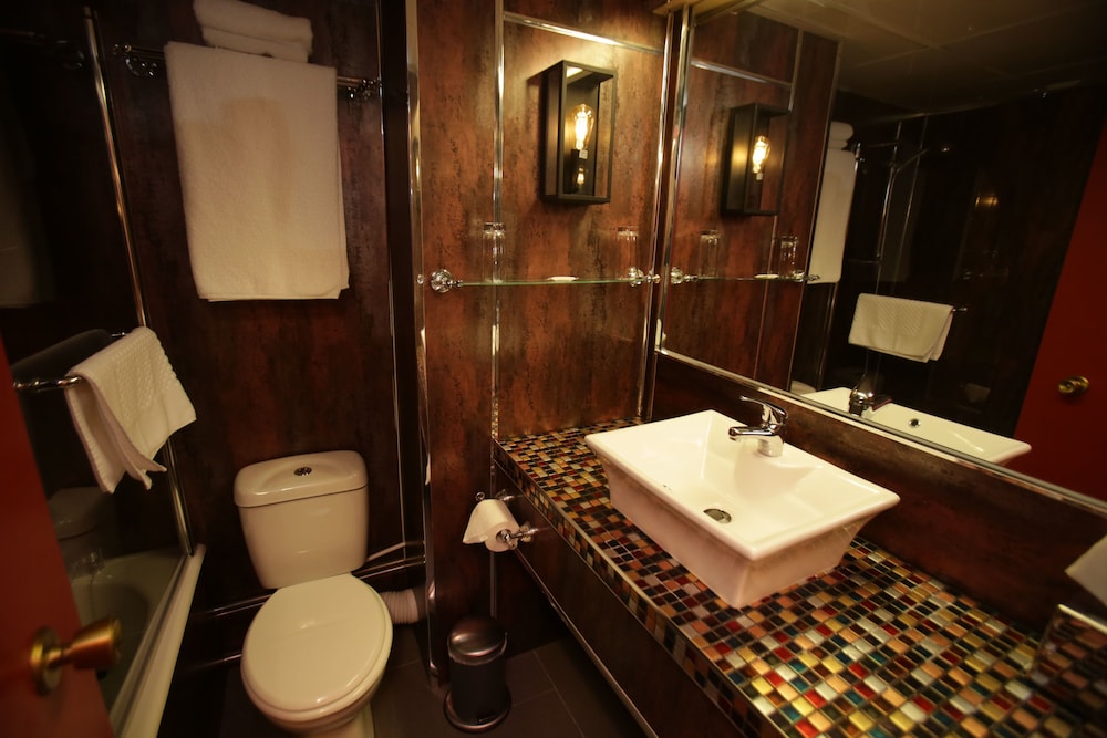 Club Twin Room, photo 7