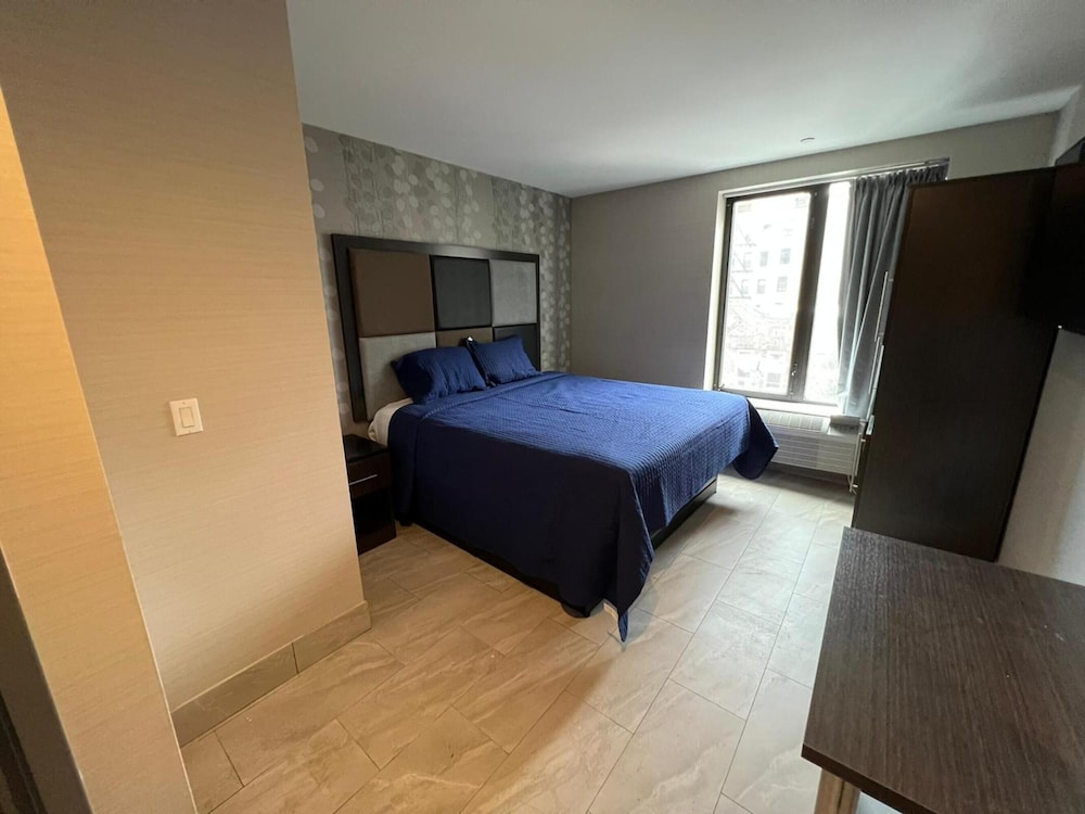Deluxe King Room Non Smoking