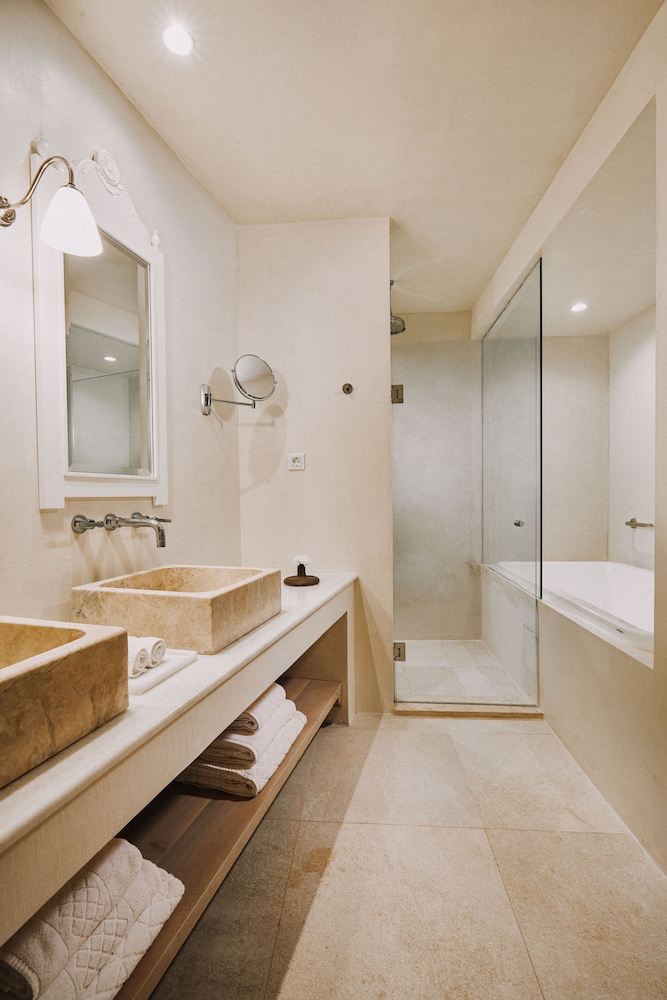Suite, 1 Bedroom (Balcony) - Photo 15
