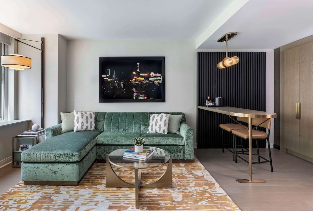 Studio Suite, 1 King Bed with Sofa bed