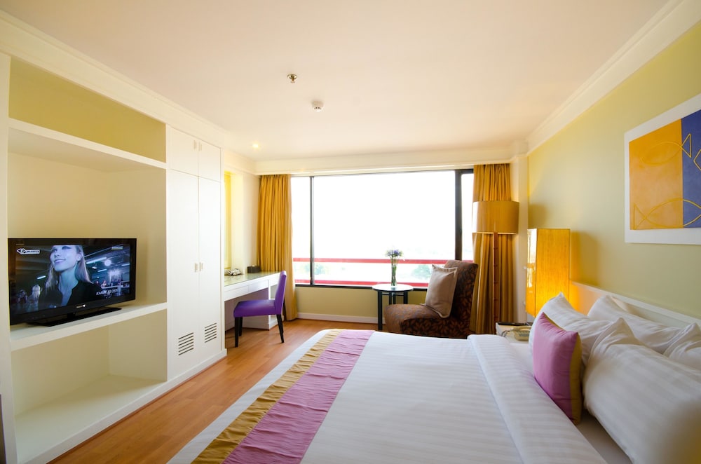 Executive Room, River View photo 3
