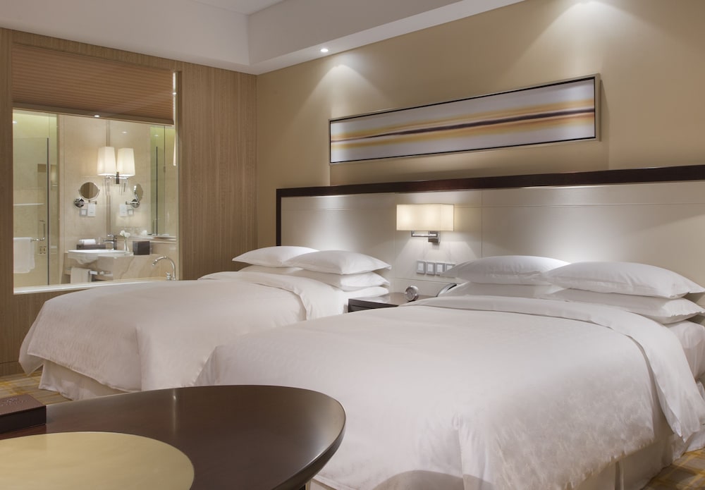 Premium Room, 2 Double Beds, City View photo 1