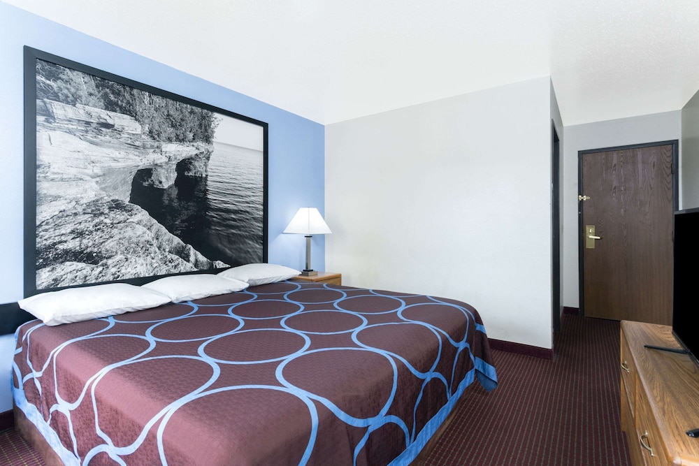 Standard Room, 1 King Bed - Photo 2