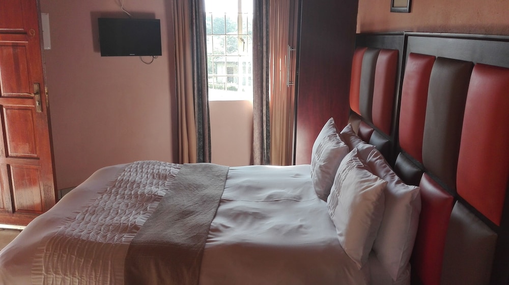 Standard Double Room photo 1