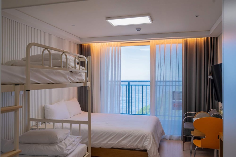 Island Ocean View B