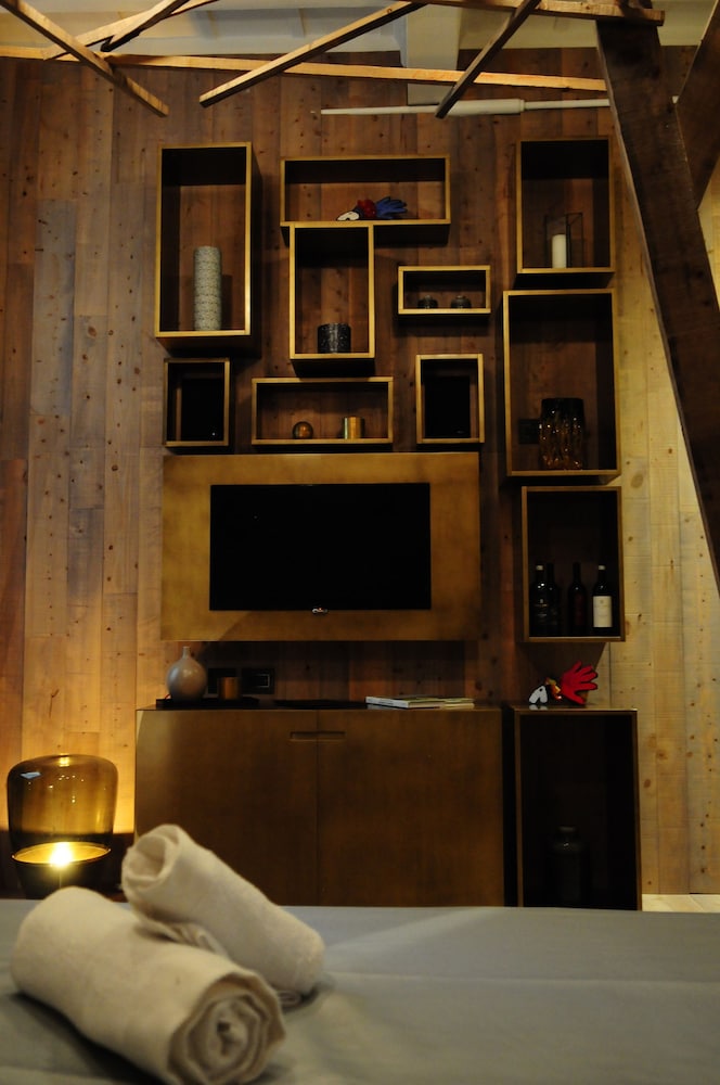 Superior Room, 1 King Bed (Cipresso) photo 3