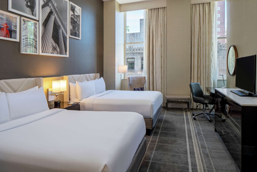 Deluxe Room, 2 Queen Beds, Accessible, Bathtub (w/ Bathtub) - Photo 4