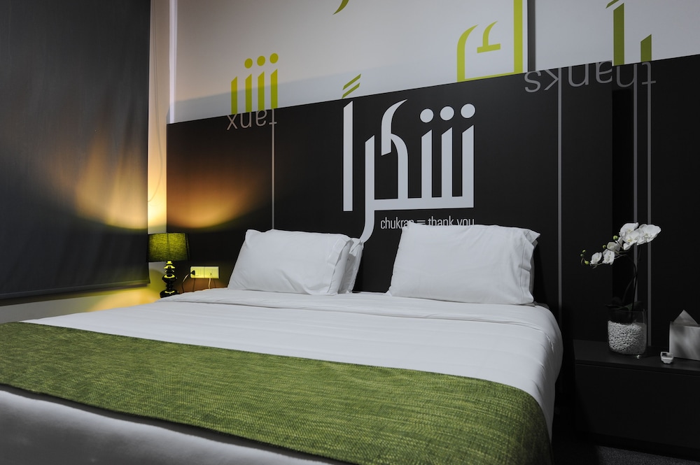 Deluxe Room, 1 King Bed photo 2