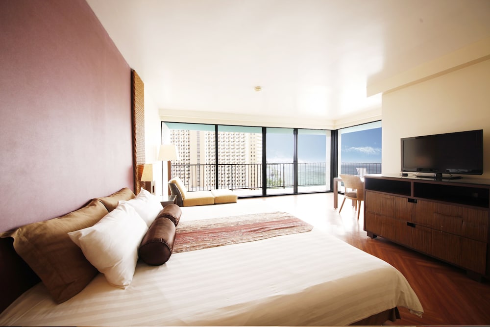 King Room Ocean Front (Infinity Tower)