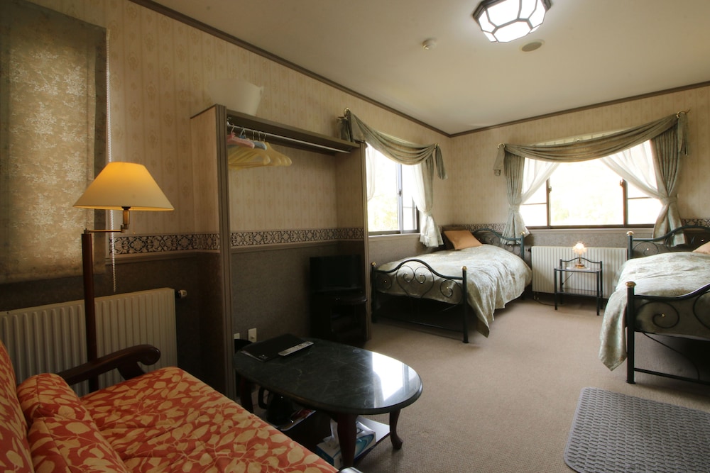 Corner Twin Room photo 1