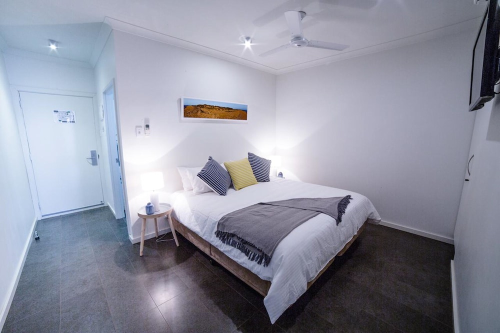 Executive Suite, Kitchen, Ocean View photo 3