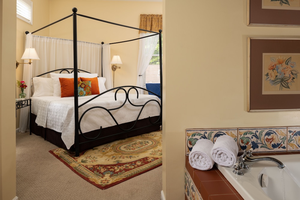 Lady Guinevere Suite photo 2