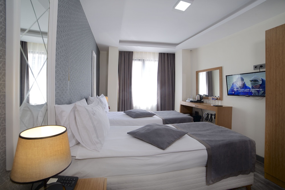 Standard Triple Room photo 3