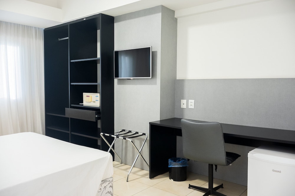 Basic Apartment photo 3