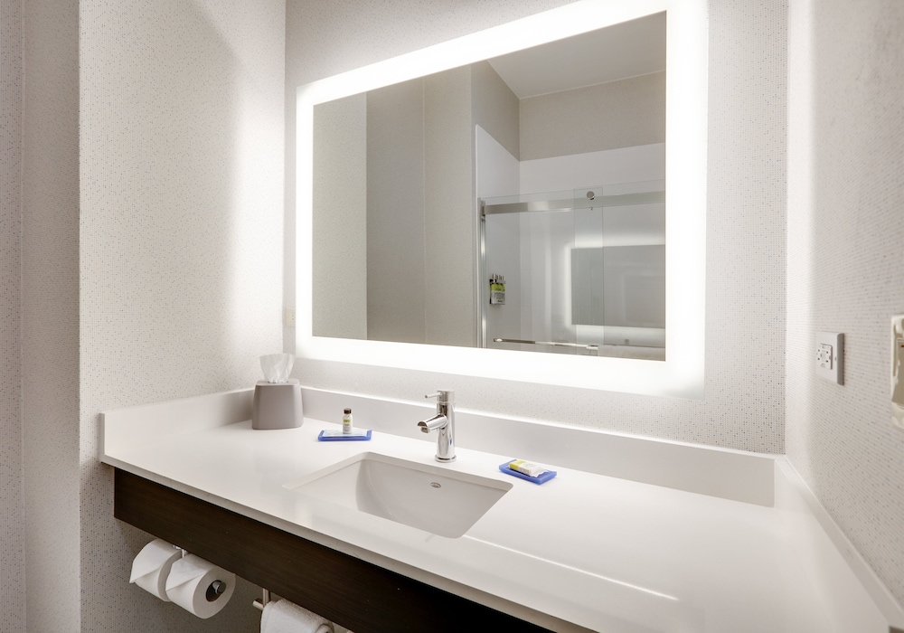 Suite, Multiple Beds - Photo 4