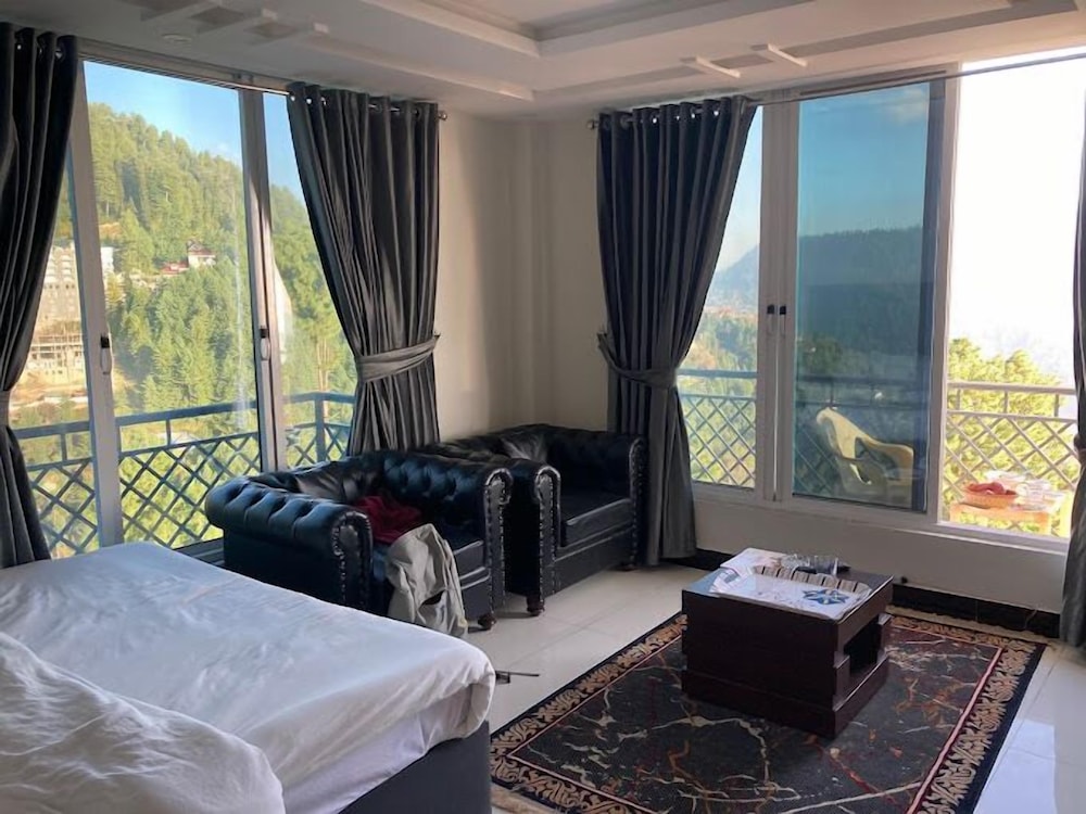 Deluxe Double Room photo 2