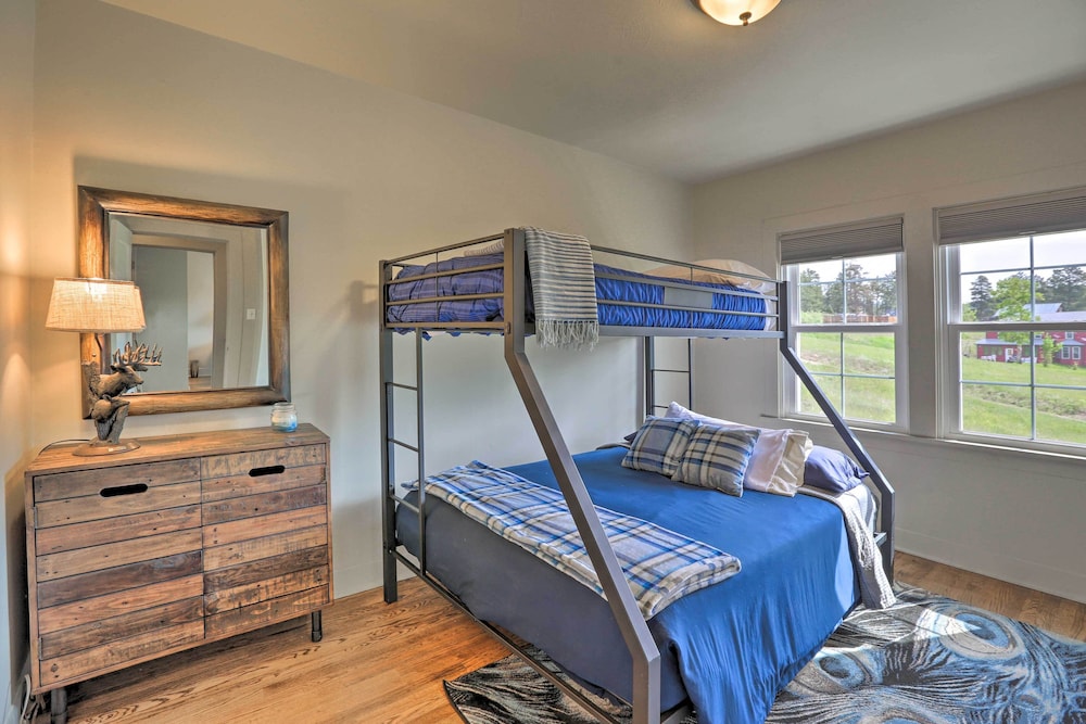 House (4 Bedrooms) photo 1