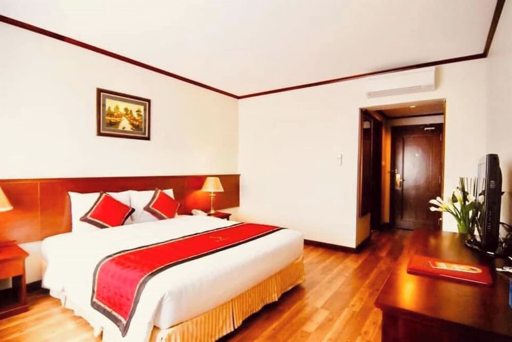 Deluxe Double Room, City View