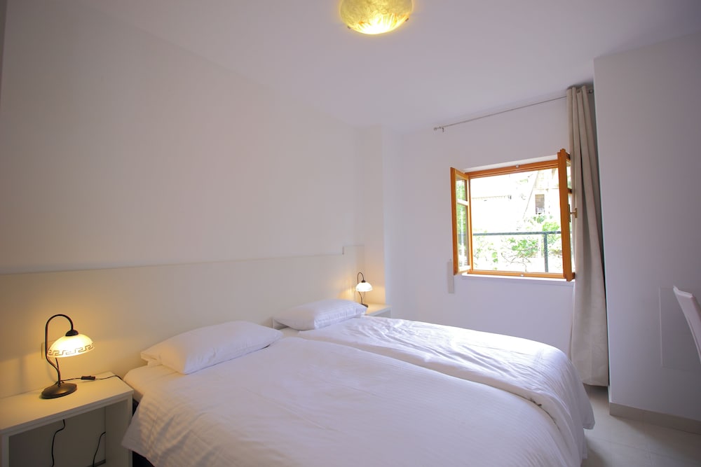 Apartment, Terrace, Garden View - Photo 6
