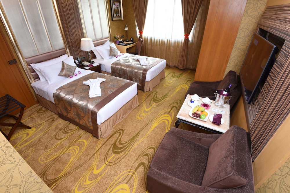 Executive Room, 2 Twin Beds, Non Smoking, City View photo 3