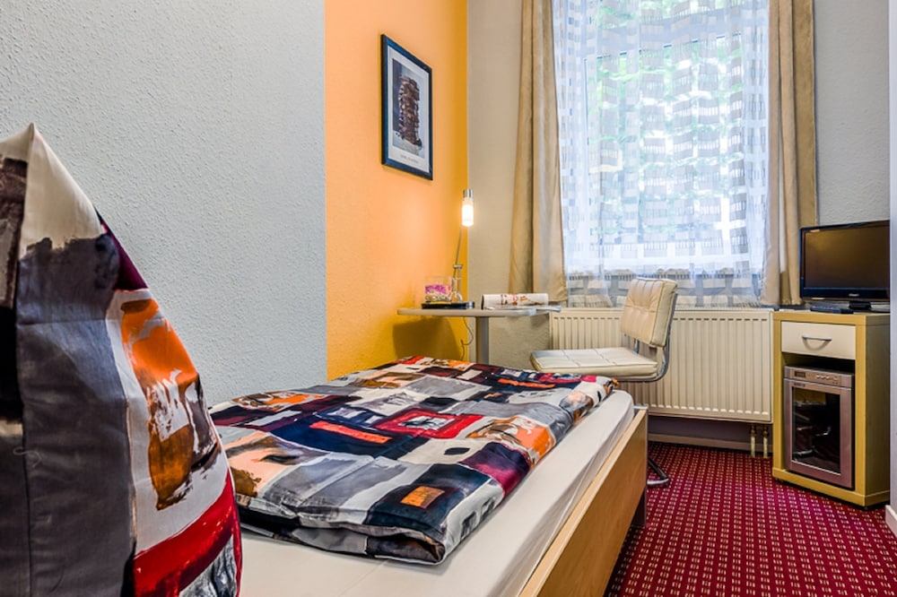 Single Room photo 1