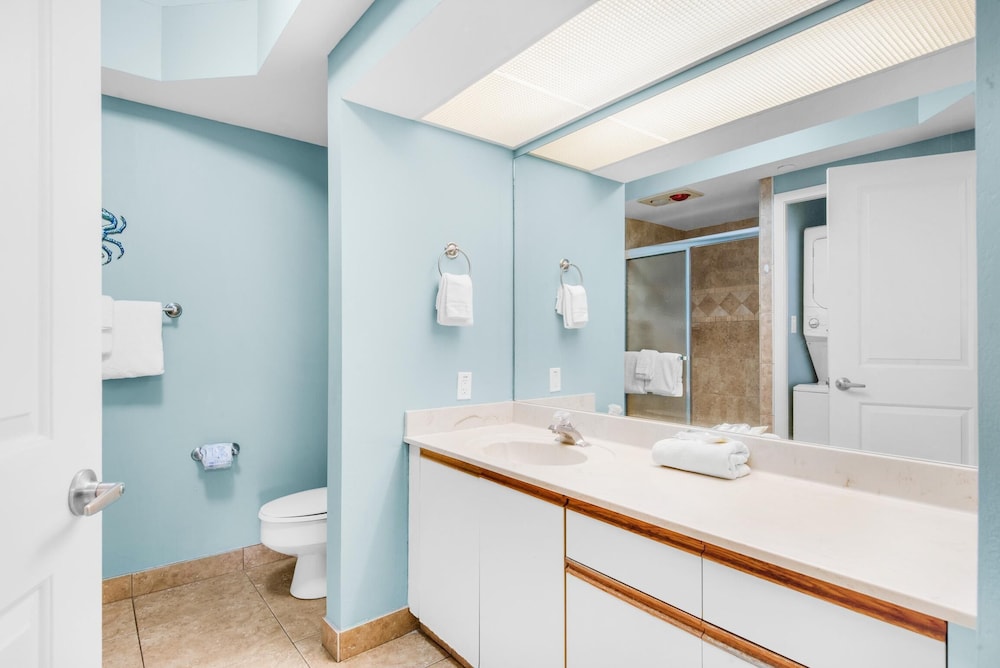 Condo, Multiple Beds (Surfside Resort #707) photo 3