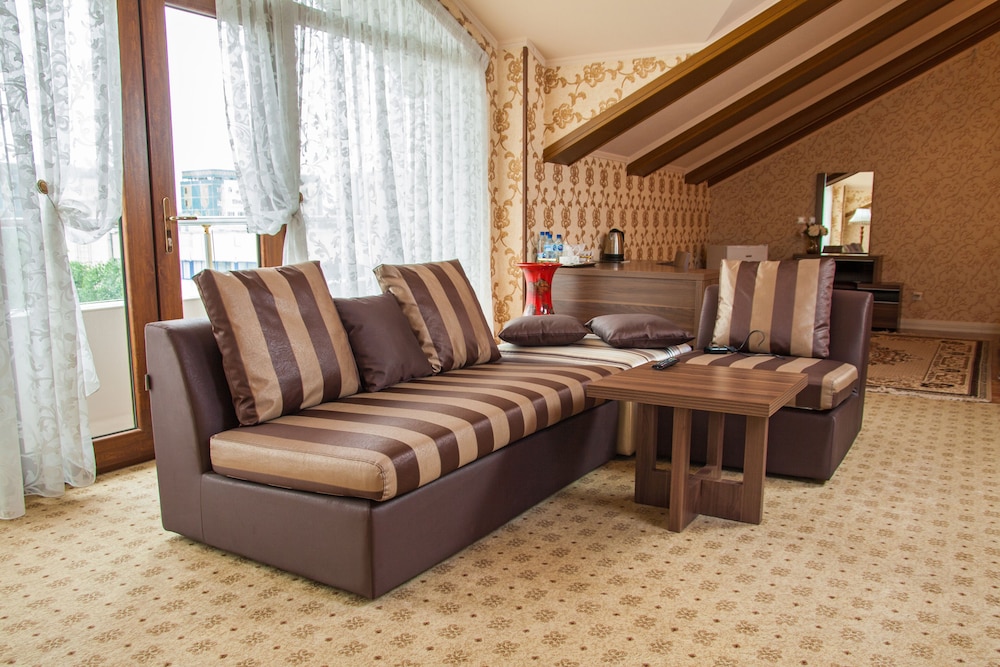 Junior Suite, Balcony - Photo 2