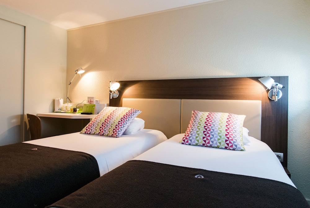 Standard Room, 2 Twin Beds - Photo 3