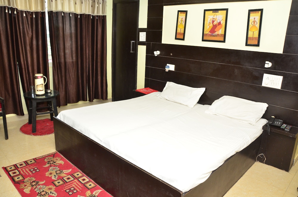 Standard Room (AC)