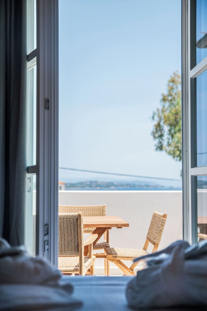 Executive Suite, Sea View