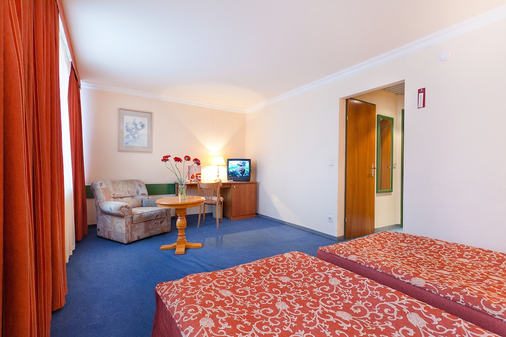 Junior Room photo 2
