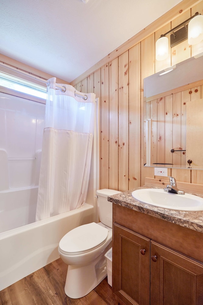 Deluxe Villa, 2 Bedrooms (Linens not provided) photo 3
