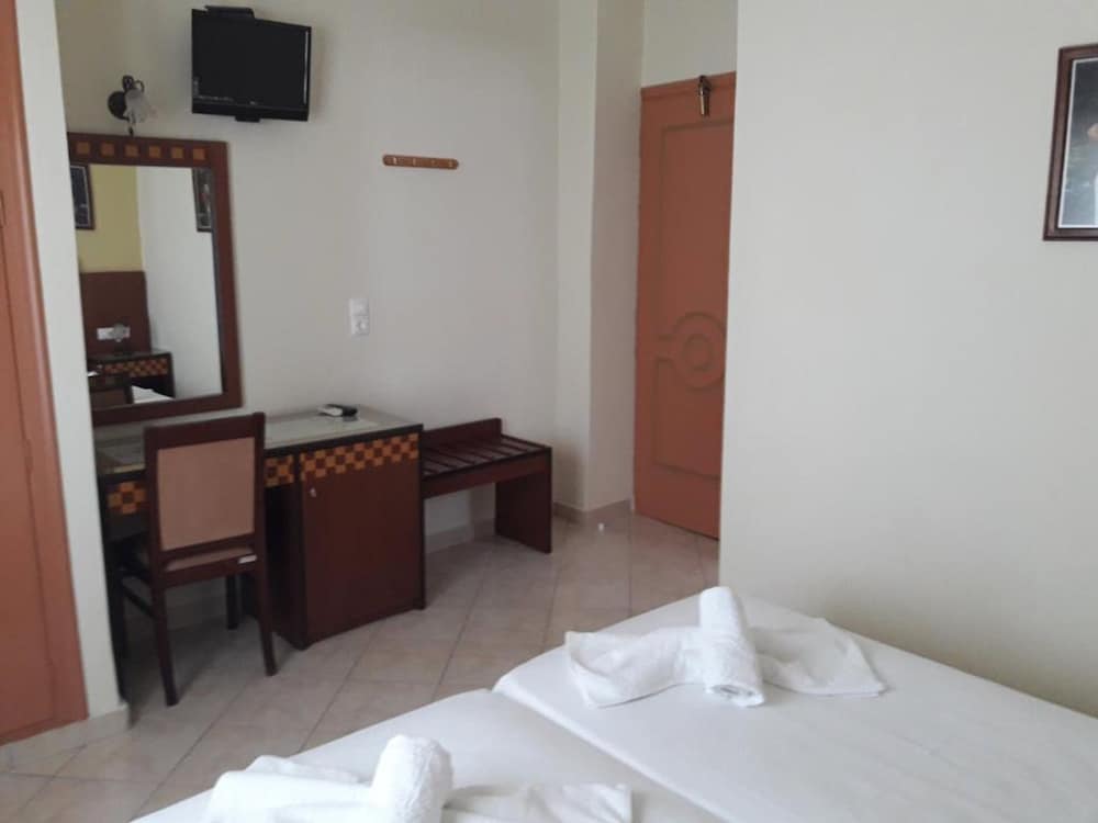 Twin Room, City View photo 3