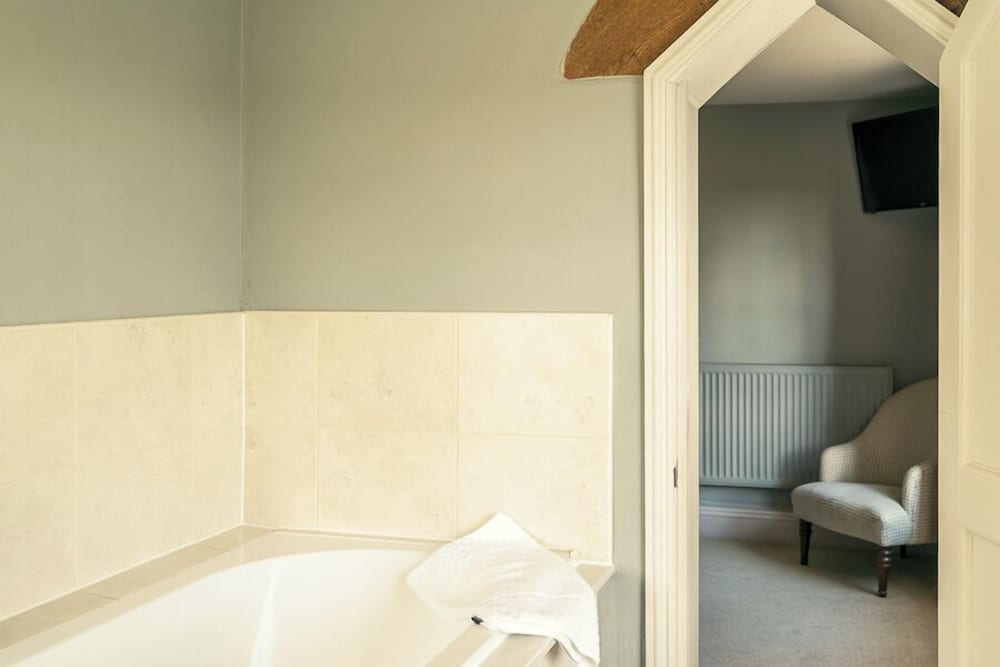 Standard Double or Twin Room photo 3