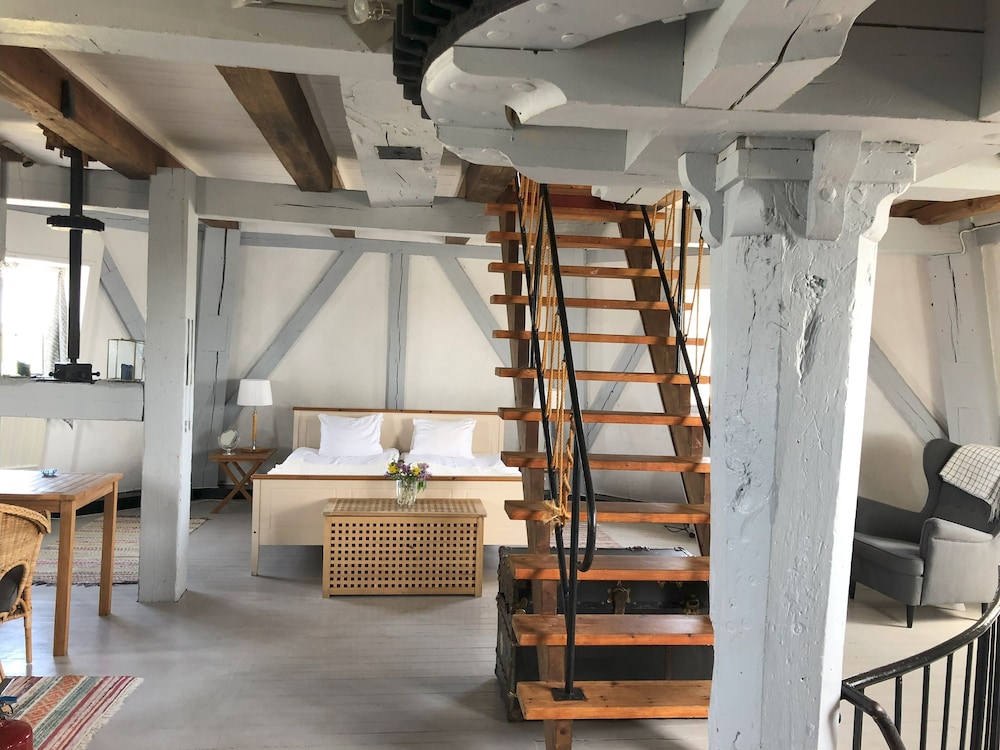 House (Mill) photo 1
