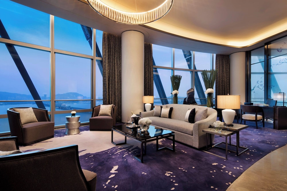 Presidential Suite, 1 King Bed, Bay View