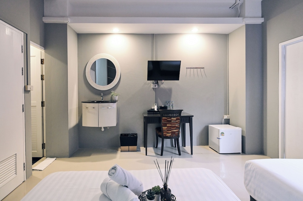 Junior Family Room (Building 2) photo 2
