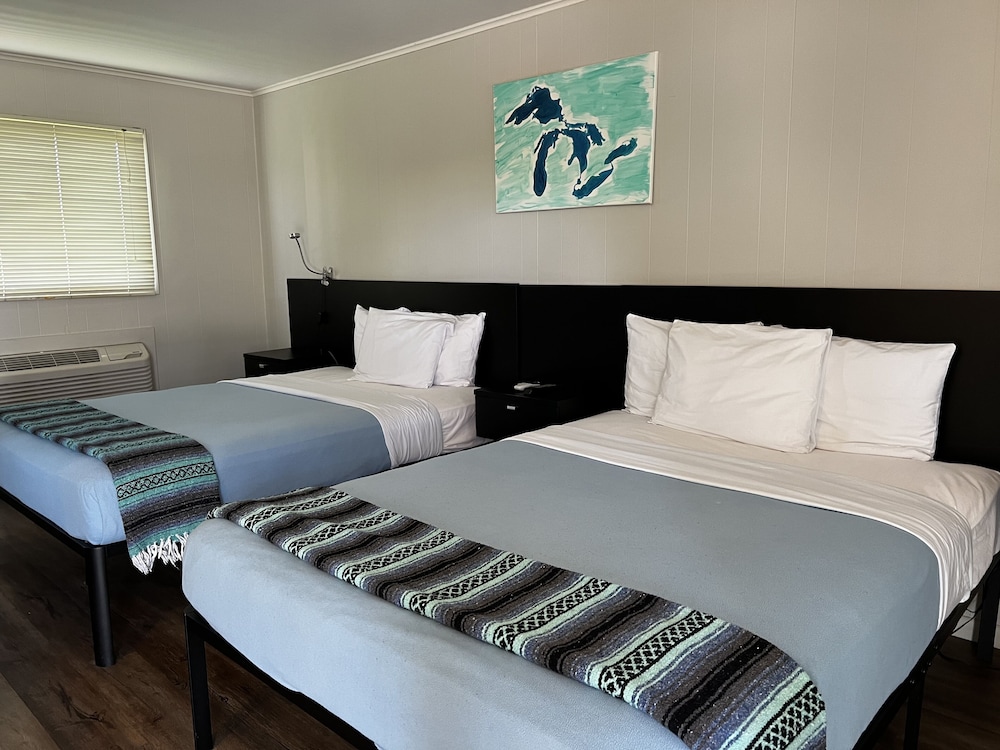 Comfort Room, 2 Queen Beds, Non Smoking