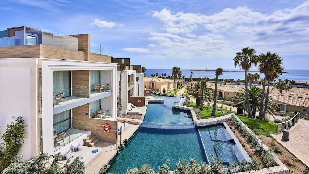 Family Suite, Terrace, Poolside (Swim Up) - Photo 10