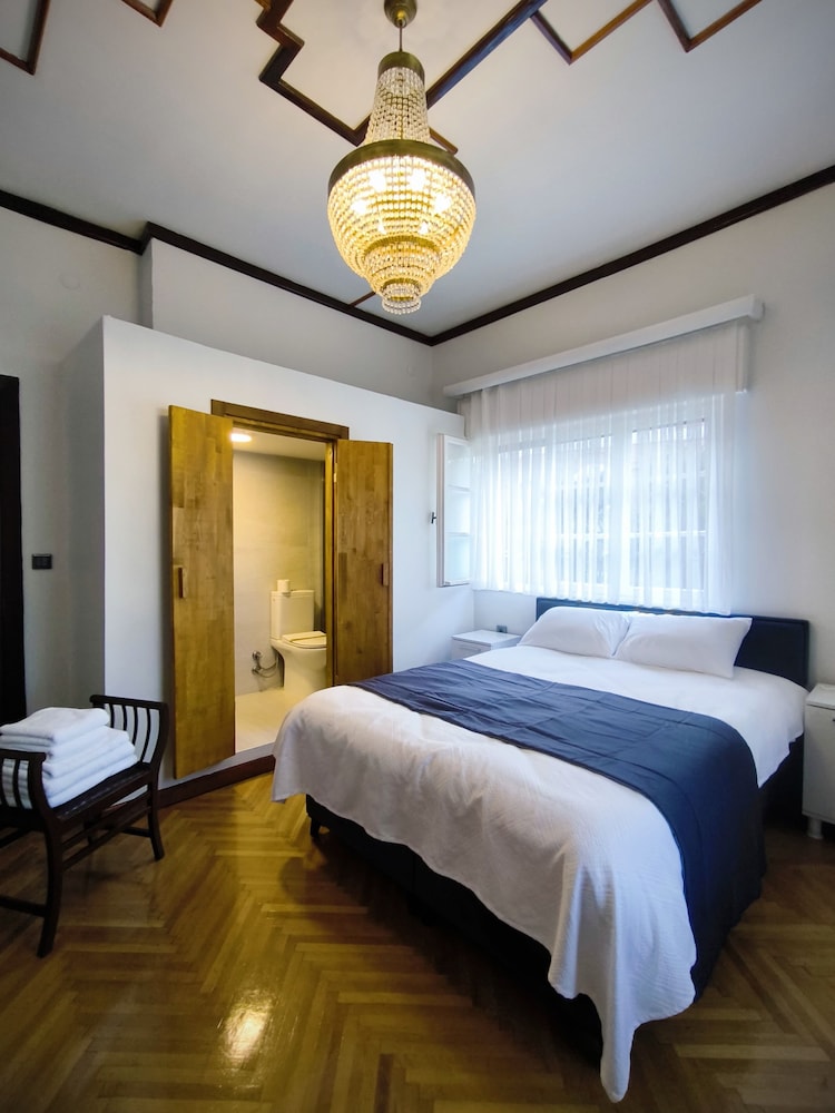 Deluxe Double Room, Courtyard View photo 2