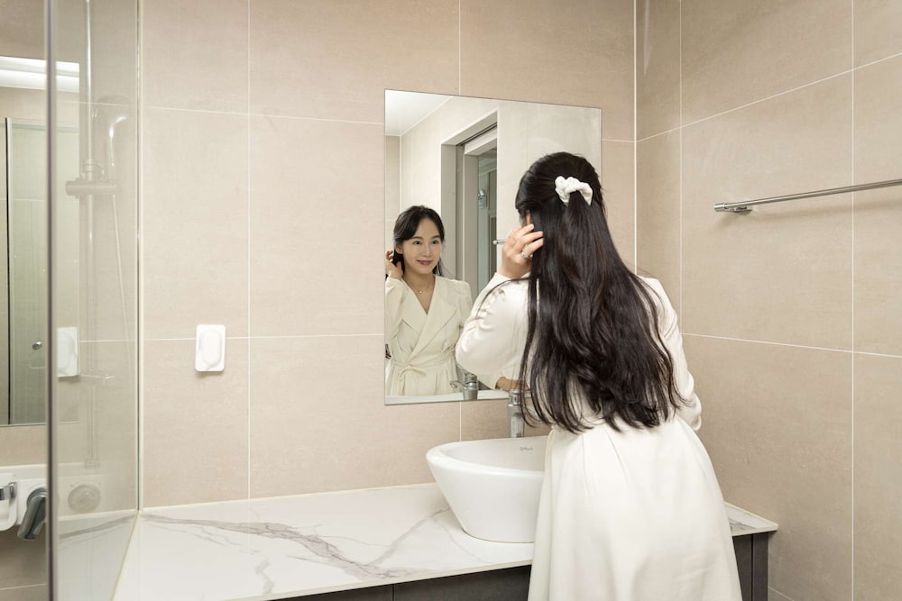Royal Suite - Photo 8