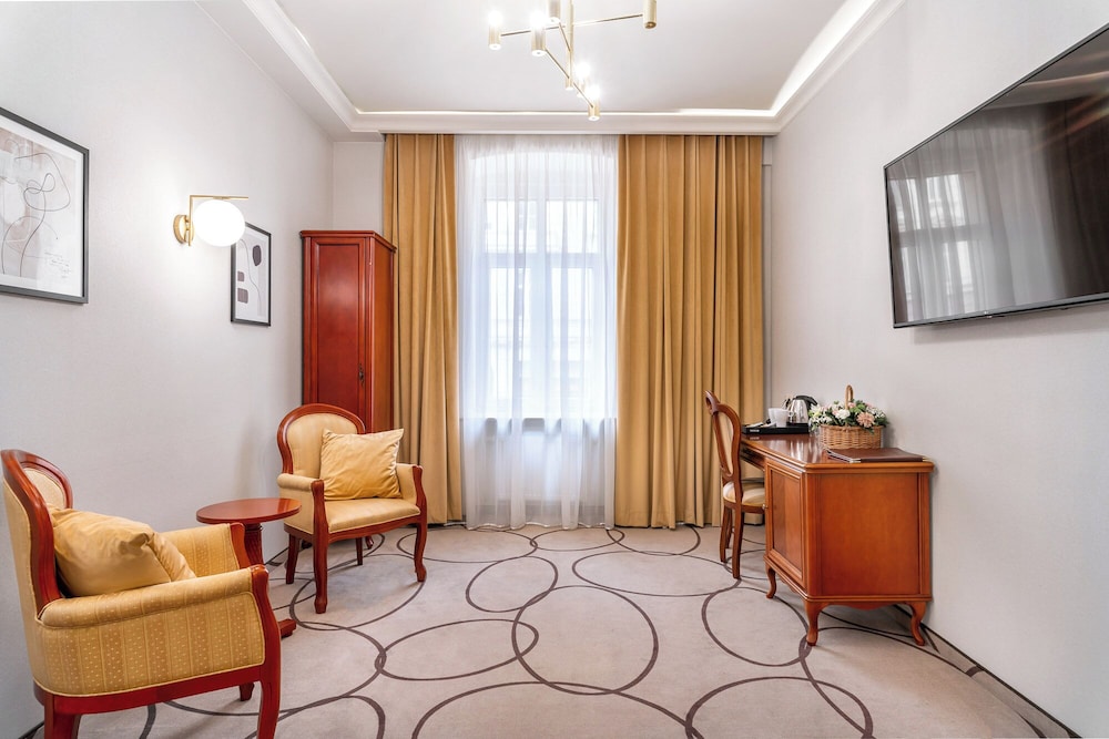 Classic Studio Suite - Photo 3
