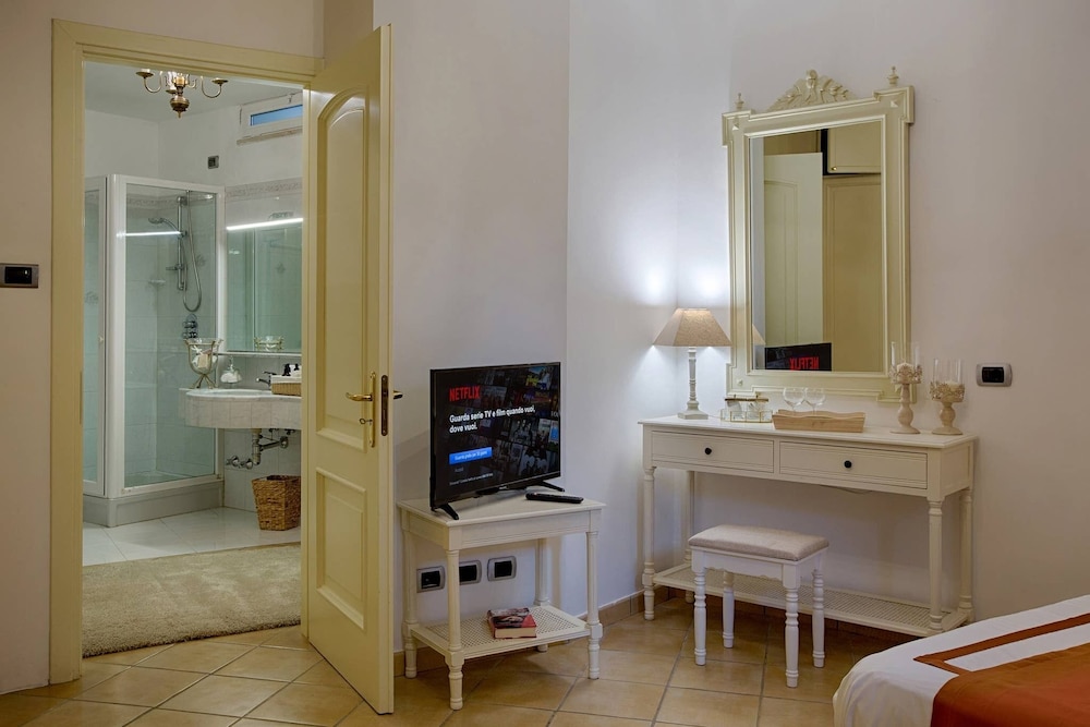 Villa, 4 Bedrooms, Patio, Garden View