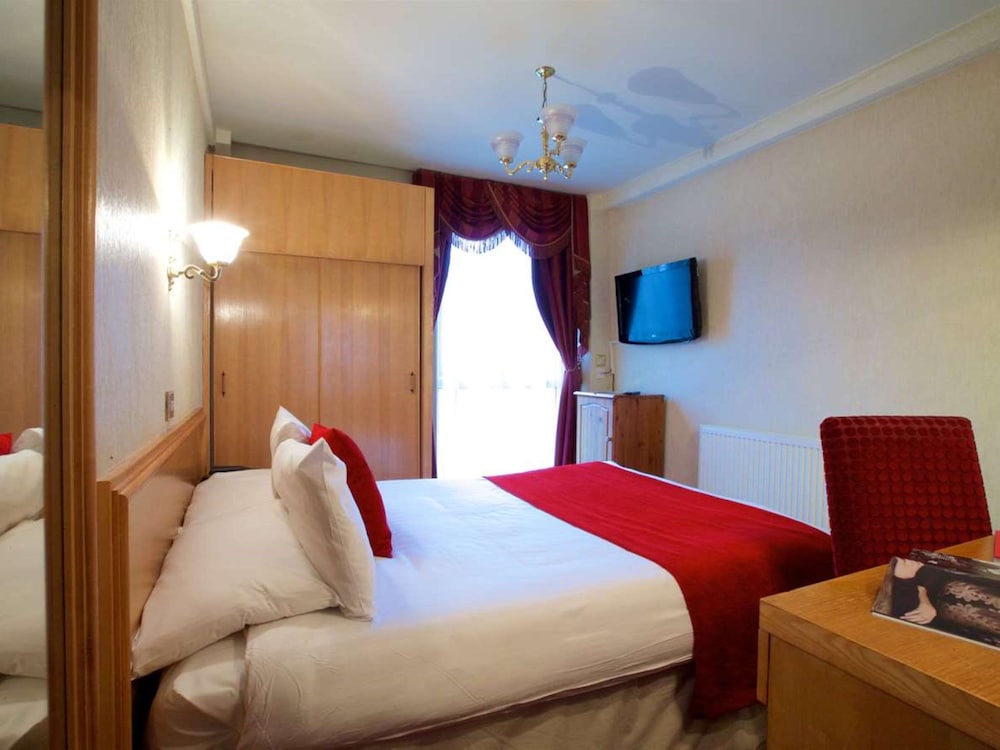 Standard Room, 1 Double Bed, Non Smoking - Photo 3