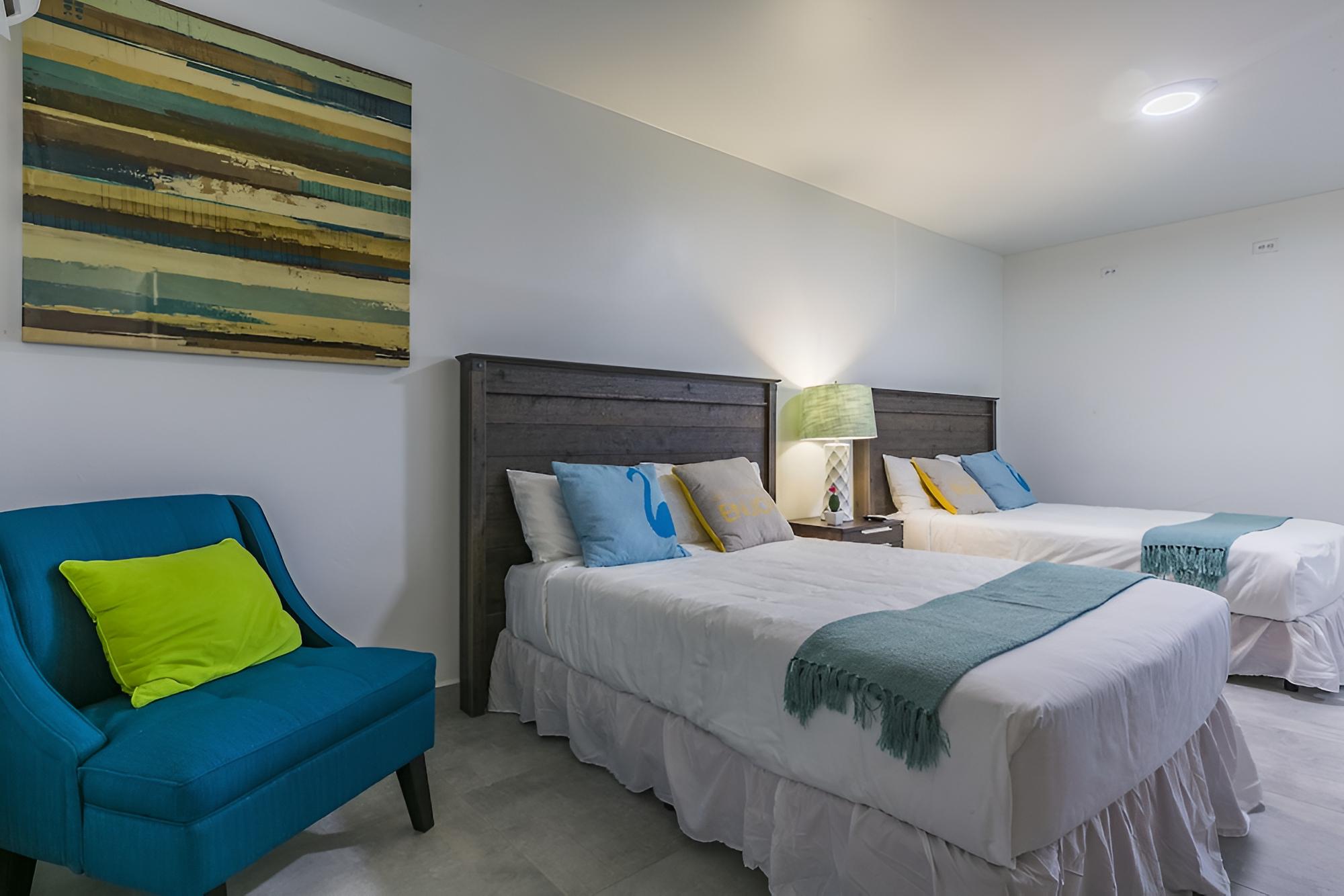 Deluxe Studio Suite, 2 Double Beds, Balcony photo 2