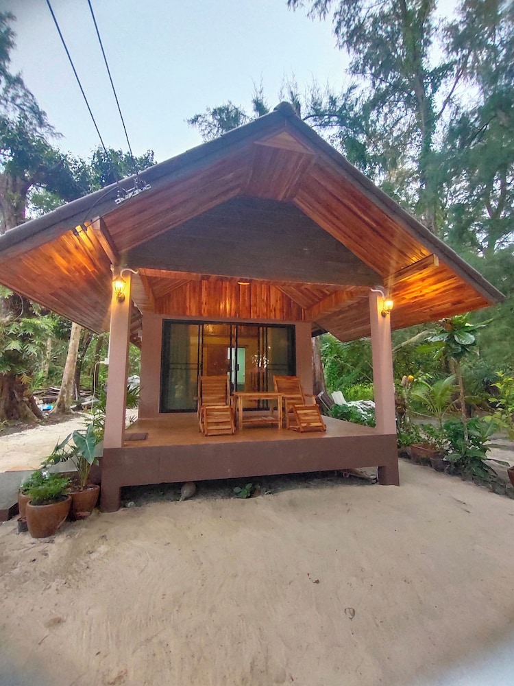 Comfort Triple Room, Refrigerator, Garden Area