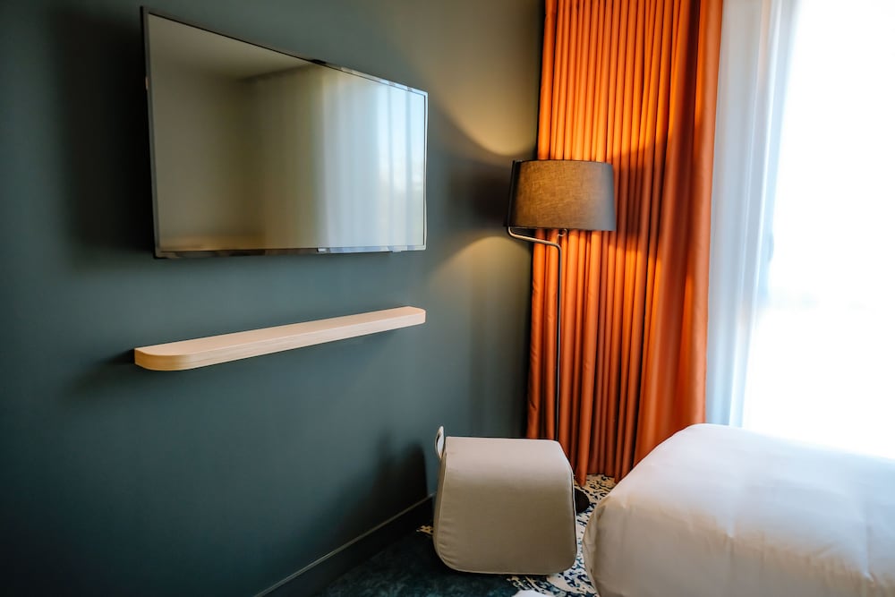 Standard Twin Room - Photo 8