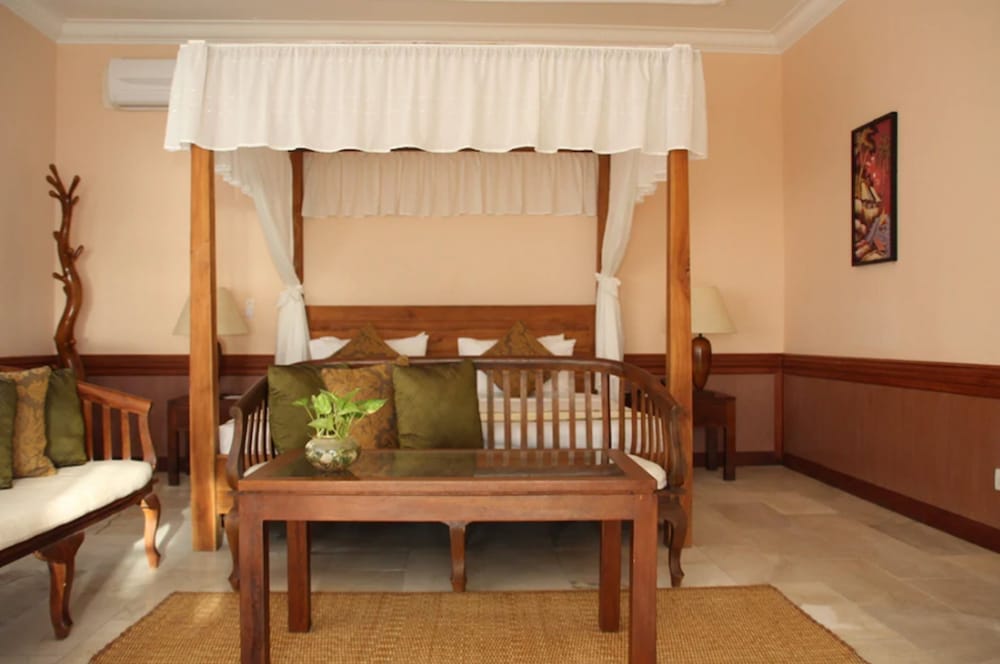 Family Beach Villa photo 3