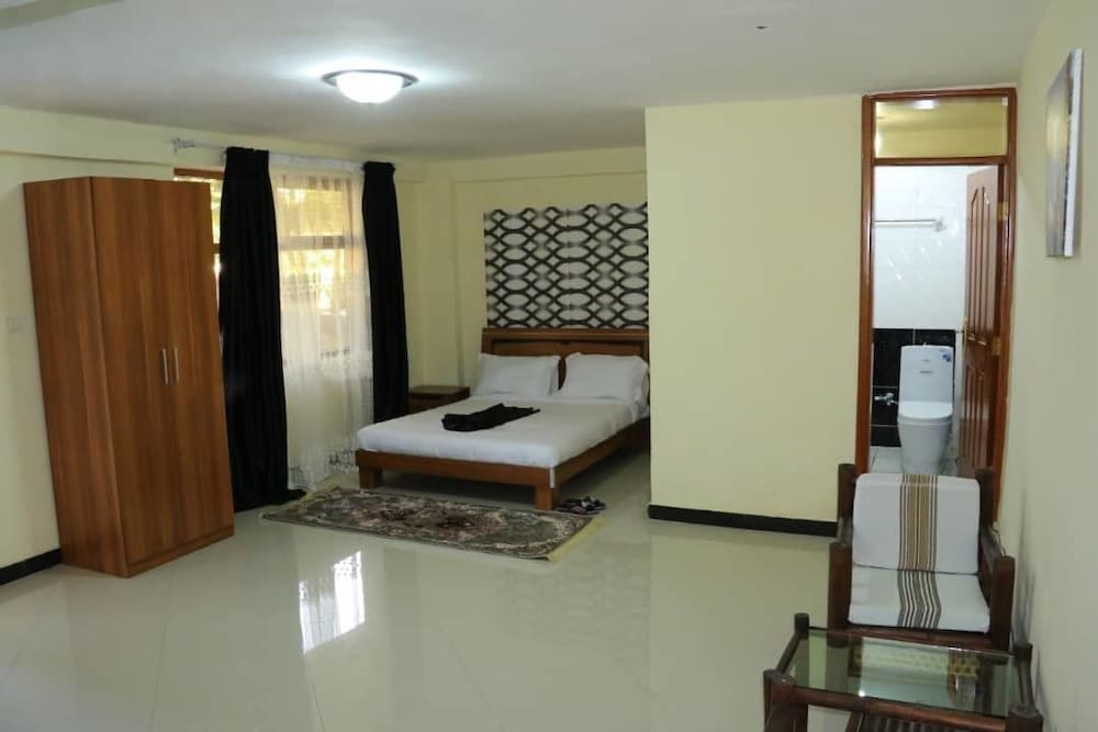 Double Room, 1 King Bed, Accessible, Mountain View photo 2